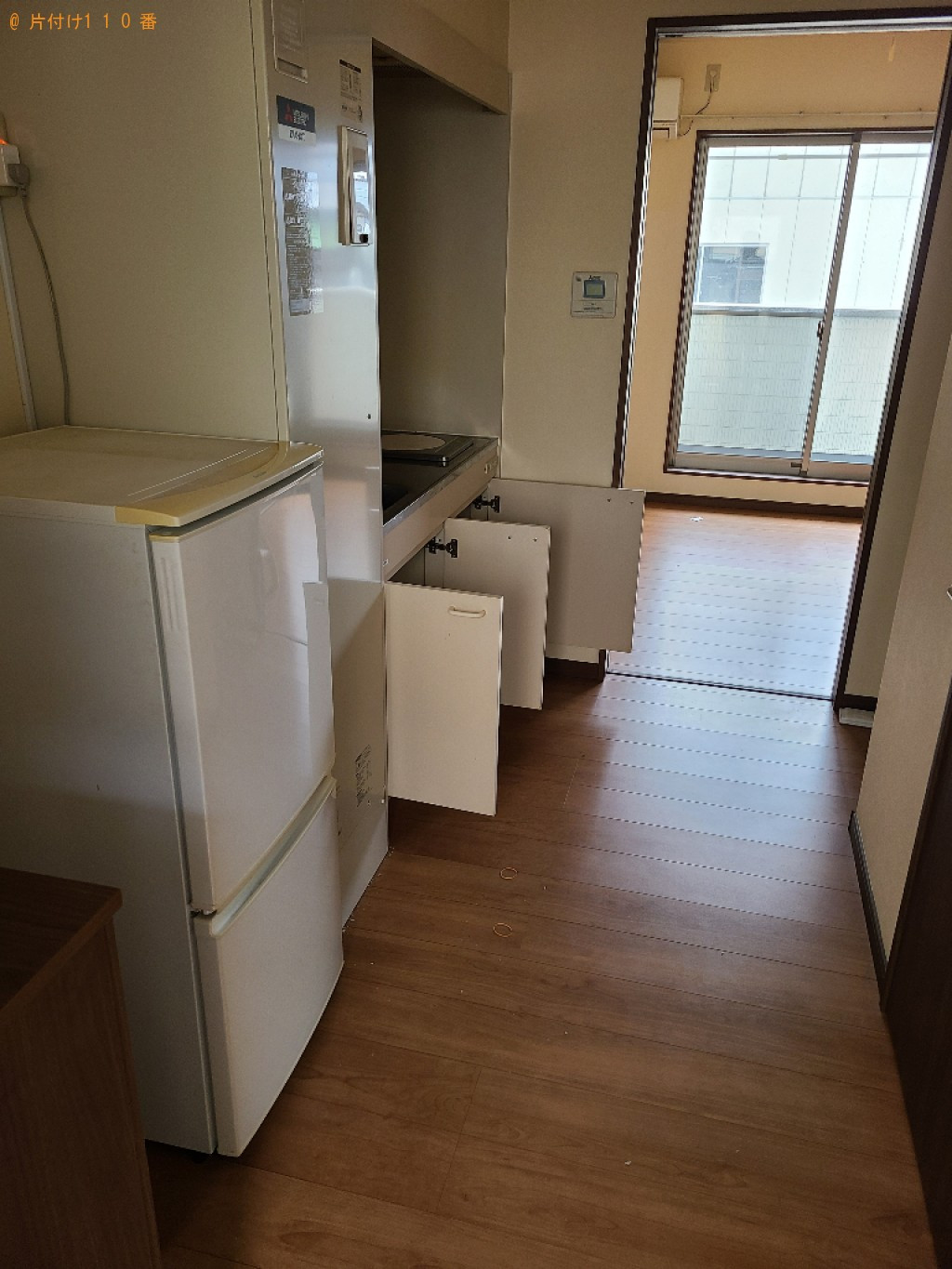 【北九州市】テーブル、カラーボックス、扇風機、炊飯器等の回収