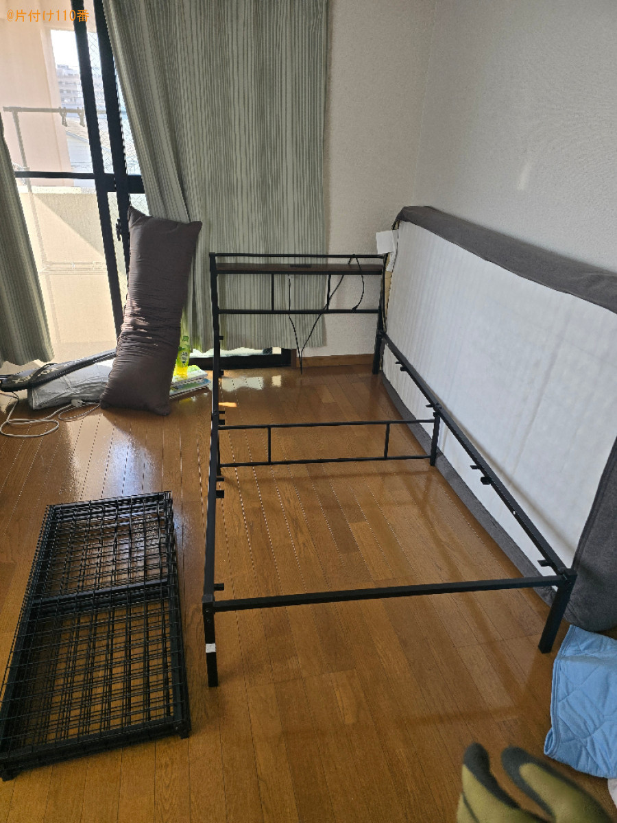 【北九州市戸畑区】二人用ダイニングテーブル、テレビ台等の回収